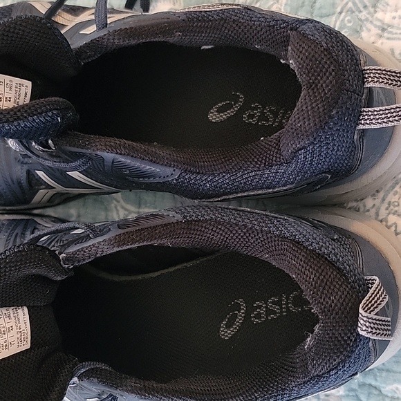 Asics size 12 - Picture 4 of 4